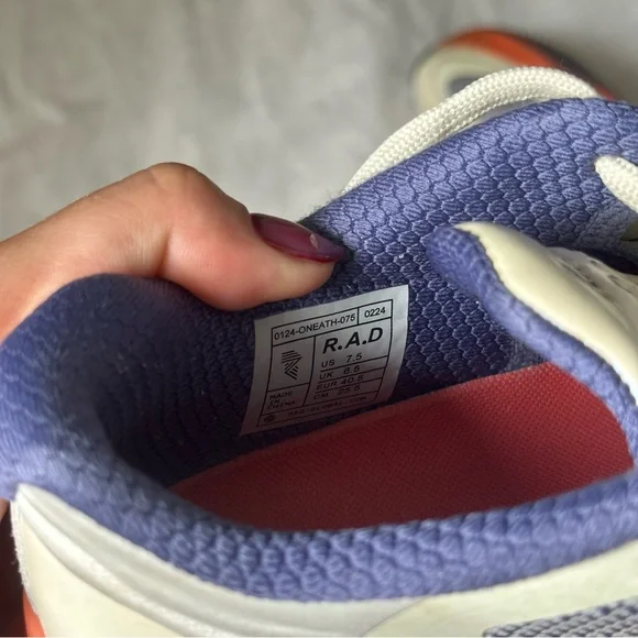 R.A.D V1 Trainers - Picture 6 of 6